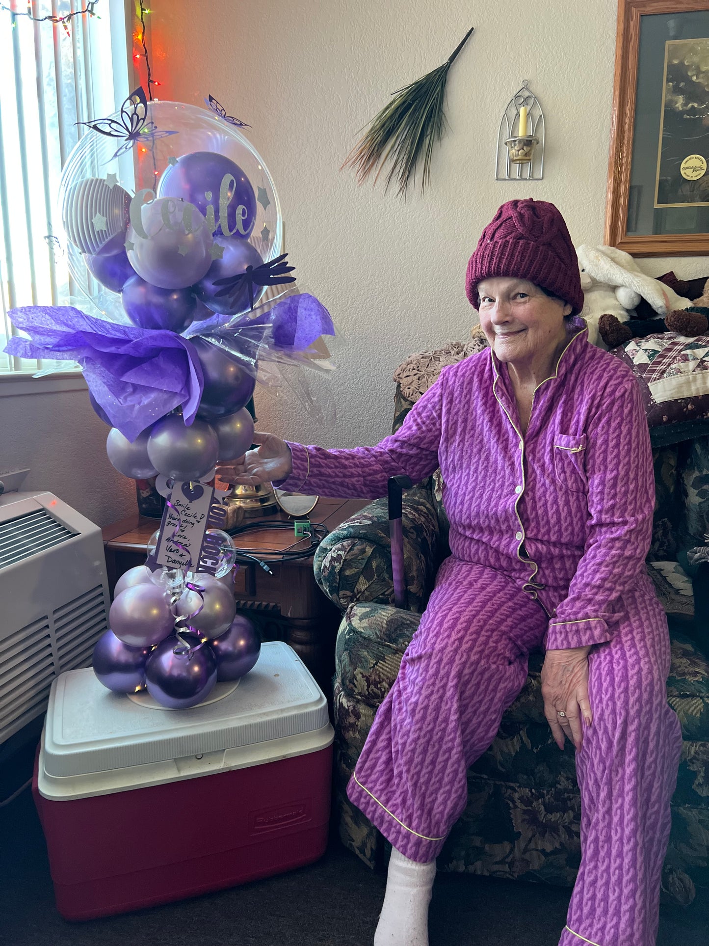 1 Purple Butterfly Balloon Bouquet with Lights
