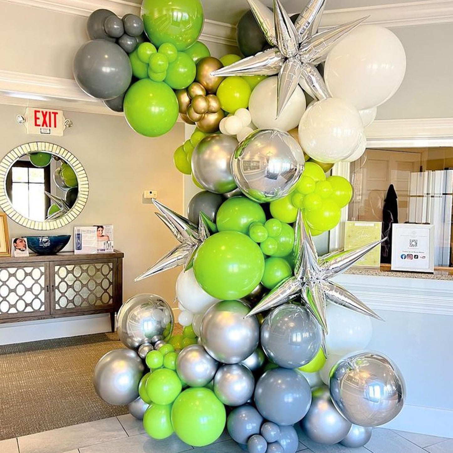 120pc Metallic Balloon Arch Kit, 18 12 10 5 inch Chrome Silver Latex Balloons Different Sizes Metallic Balloon Garland for Wedding Baby Shower Disco Birthday Party Decorations