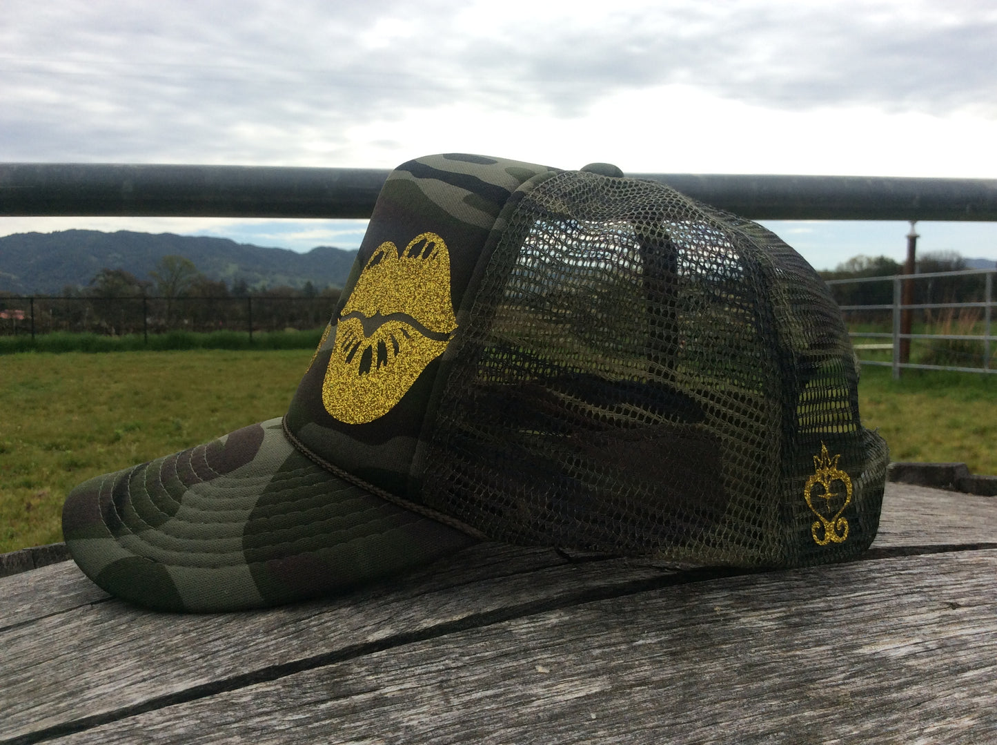 Besos Camo Hat